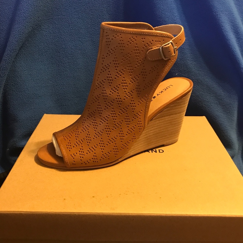 Lucky Brand wedge sandals